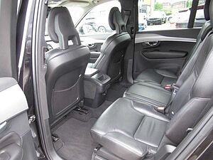 Volvo  B5 Diesel AWD Momentum Pro Automatik
