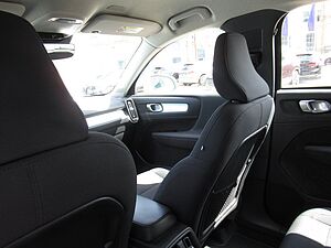 Volvo  Recharge T4 Inscription Expression Automati