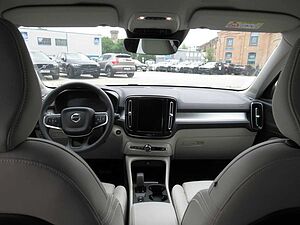 Volvo  Recharge T4 Inscription Expression Automati