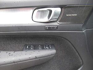 Volvo  B3 Benzin Plus Dark Automatik