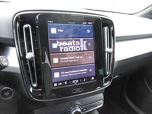 Volvo  B3 Benzin Plus Dark Automatik
