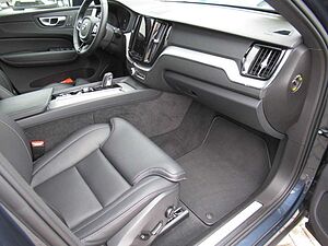 Volvo  Recharge T6 AWD R-Design Automatik