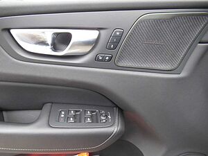 Volvo  Recharge T6 AWD R-Design Automatik