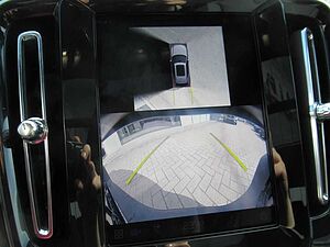 Volvo  B4 Benzin Plus Dark Automatik