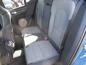 Volvo  B3 Benzin Plus Dark Automatik