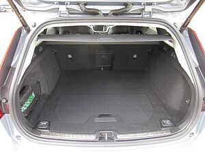 Volvo  B3 Benzin Core Automatik