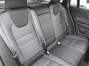 Volvo  B3 Benzin Core Automatik