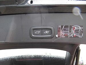 Volvo  T3 Benzin Momentum Pro Automatik