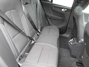 Volvo  T3 Benzin Momentum Pro Automatik