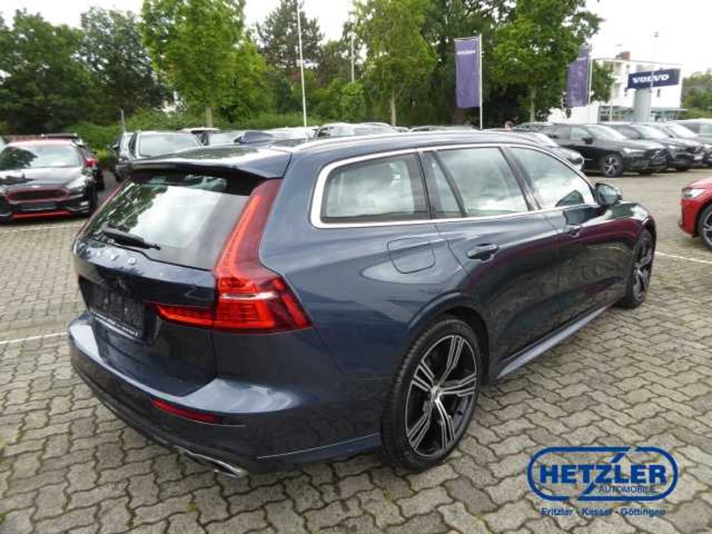 Volvo  Kombi Inscription Recharge Plug-In Hybrid AWD T6 Klimasitze Bowers & Wilkins DAB