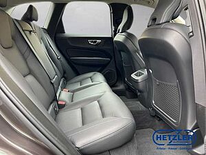 Volvo  2WD Diesel EU6d B4 D Plus Bright AHK DAB SHZ El. Heckklappe LenkradHZG