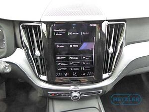 Volvo  Momentum Pro 2WD B4 Diesel EU6d StandHZG Navi Leder digitales Cockpit Memory Sit