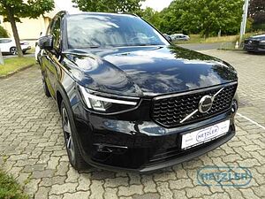 Volvo  Plus Dark 2WD B3 EU6d AHK digitales Cockpit Memory Sitze Soundsystem HarmanKardo