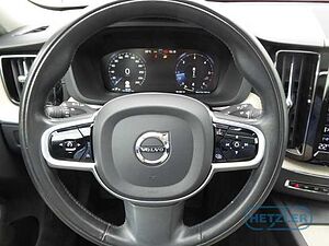 Volvo  Inscription AWD B4 Diesel EU6d Allrad HUD StandHZG Navi Leder digitales Cockpit