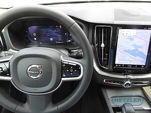 Volvo  Plus Dark AWD B4 Diesel EU6d Allrad StandHZG digitales Cockpit Memory Sitze Soun