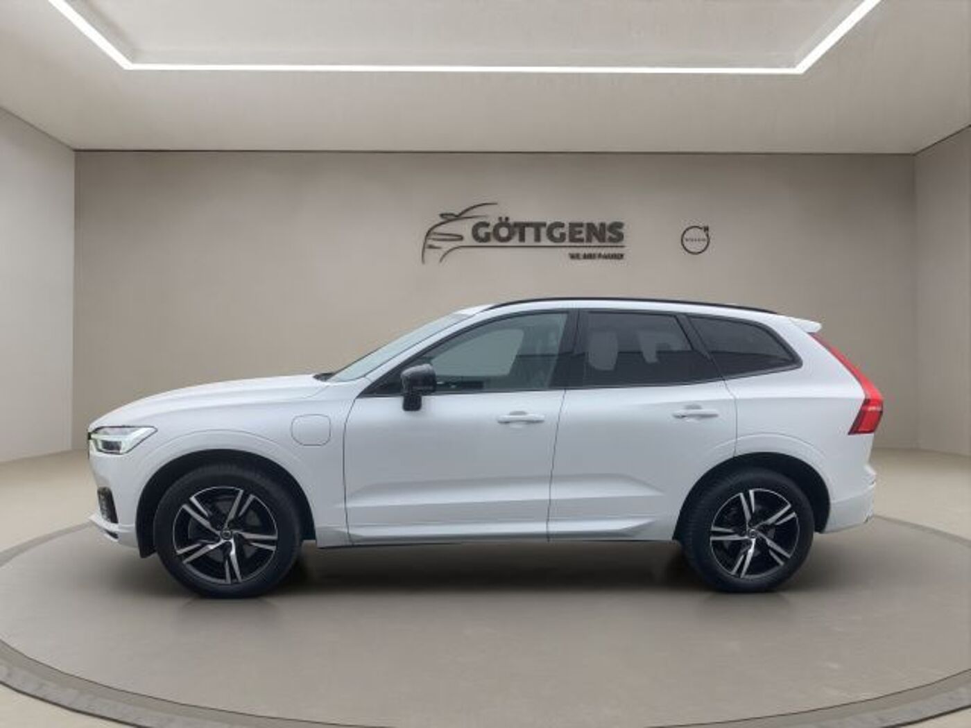 Volvo  T8 AWD RECHARGE R-DESIGN ACC AHK STANDH.