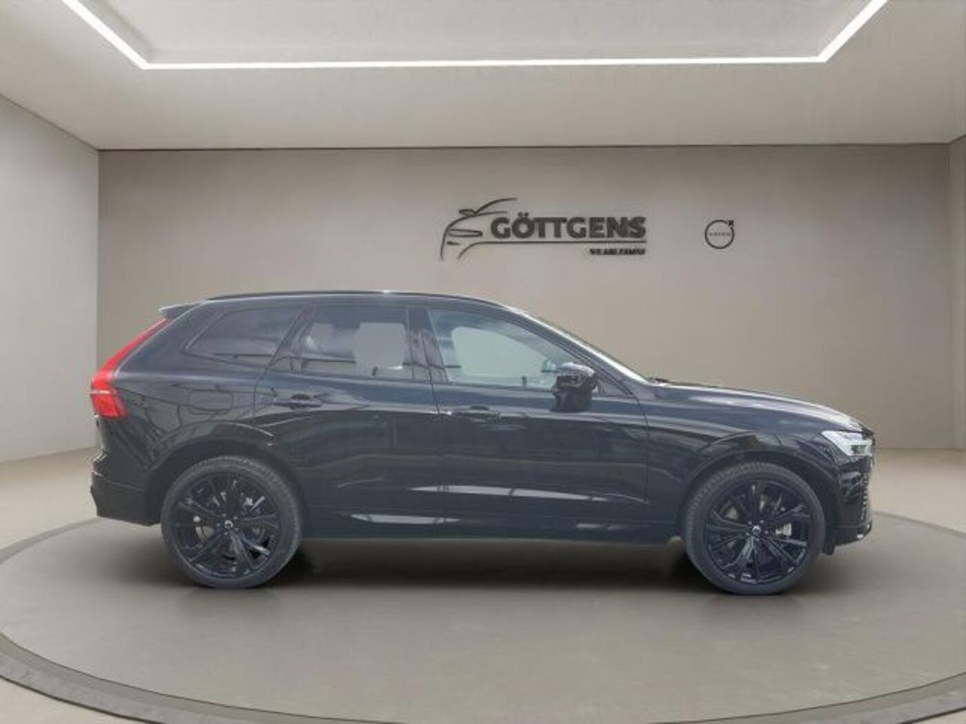 Volvo  T8 Recharge Black Edition Ultimate PANO