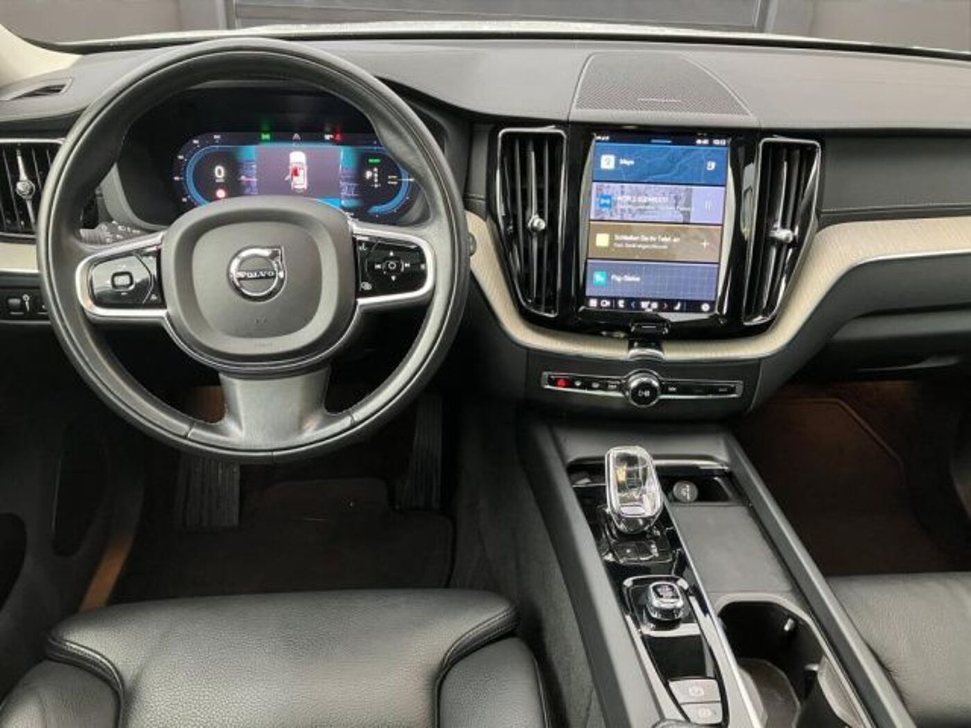 Volvo  T8 AWD INSCRIPTION CONNECT EDITION HUD