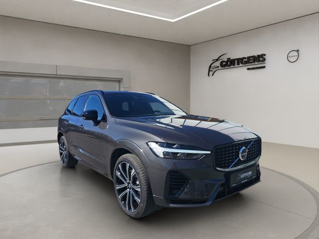 Volvo  T8 AWD Recharge RDesign NAVI PANO LED
