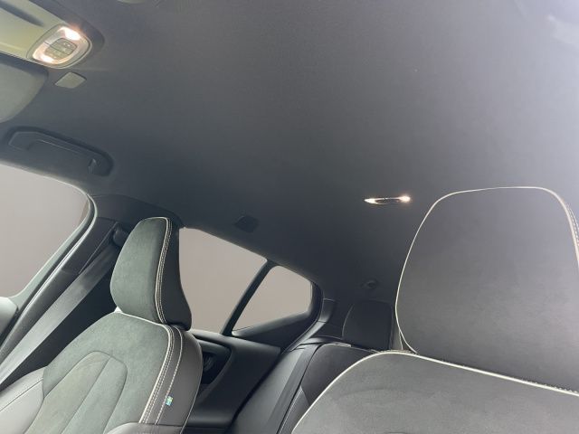 Volvo  T5 Recharge R-Design NAVI STANDH.19LM LED