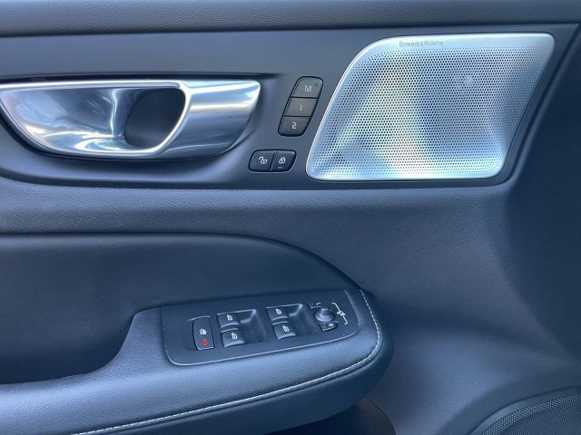 Volvo  T8 RECHARGE INSCRIPTION AHK PANO 360°