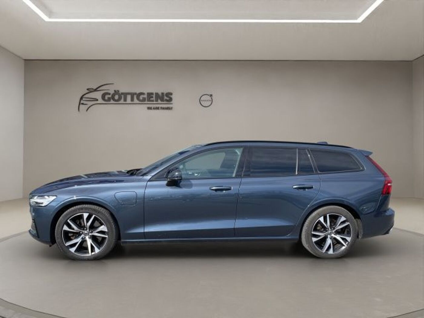 Volvo  T8 AWD R-DESIGN AHK NAVI LED WINTER PAKET