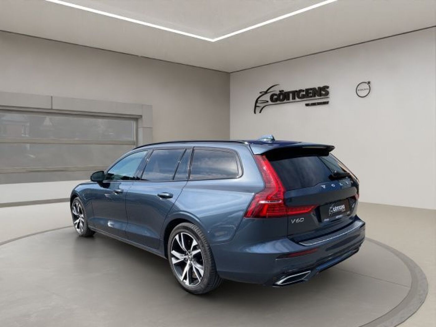 Volvo  T8 AWD R-DESIGN AHK NAVI LED WINTER PAKET