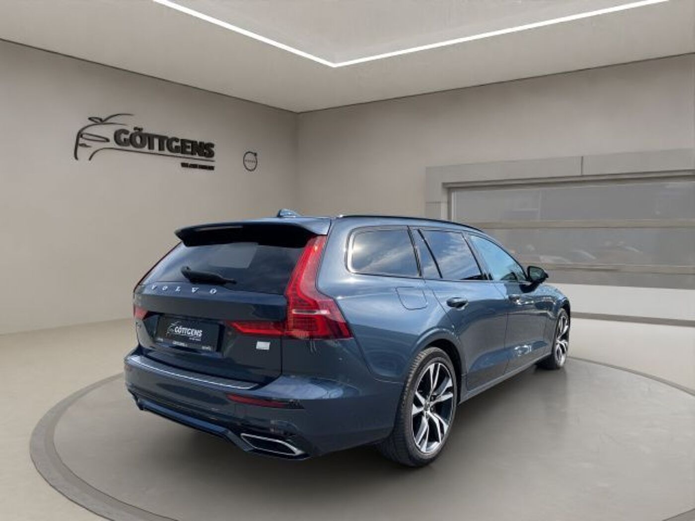 Volvo  T8 AWD R-DESIGN AHK NAVI LED WINTER PAKET