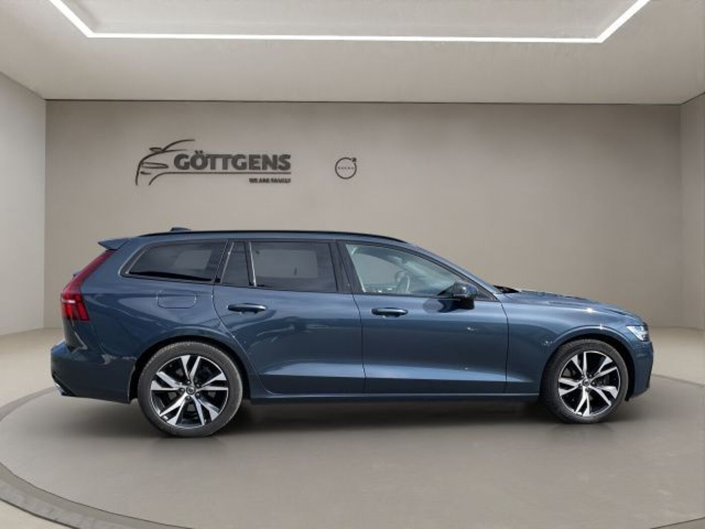 Volvo  T8 AWD R-DESIGN AHK NAVI LED WINTER PAKET