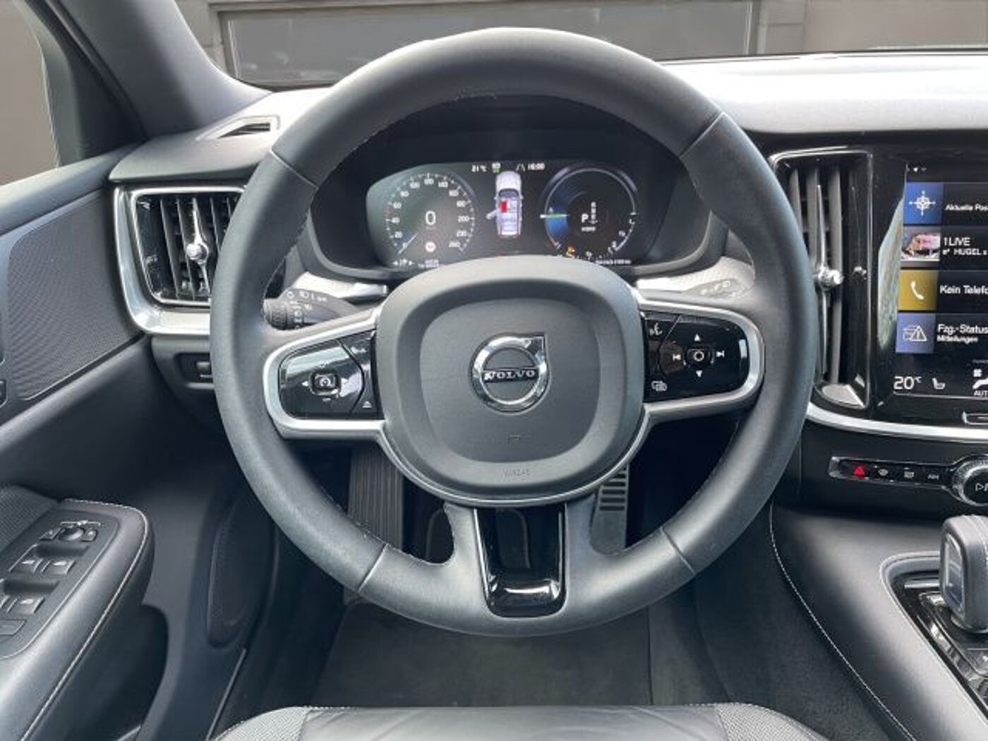 Volvo  T8 AWD R-DESIGN AHK NAVI LED WINTER PAKET