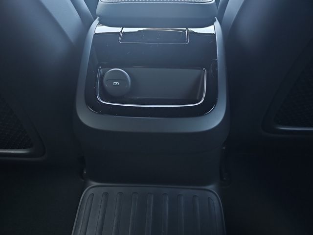Volvo  T8 AWD Recharge R Design AHK LED SITZKOMFORT