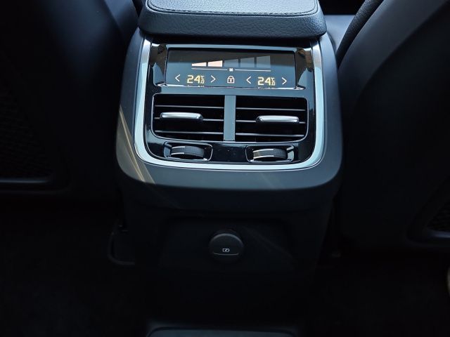 Volvo  T8 AWD RECH. INSCRIPTION 7S NAVI HUD