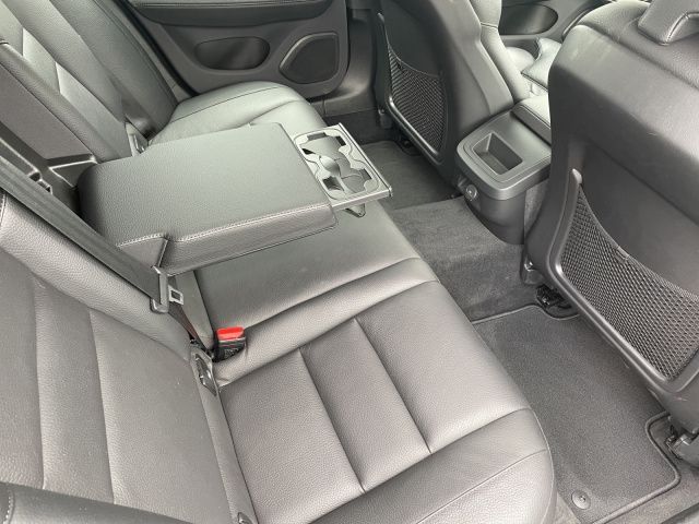 Volvo  B4 AWD Cross Country Pro AHK LED NAVI H&K
