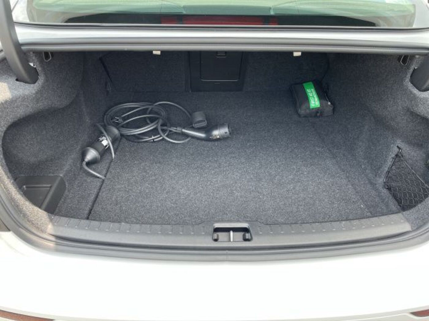Volvo  Rech Ultimate T8 AWD PANO LED 360°19LM NAVI