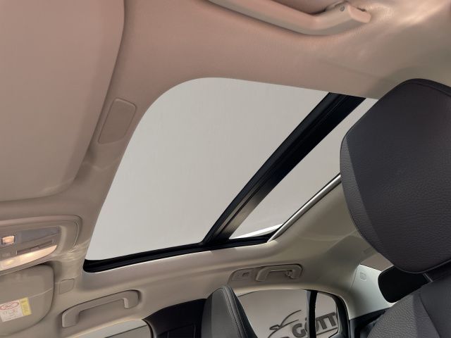 Volvo  Rech Ultimate T8 AWD PANO LED 360°19LM NAVI