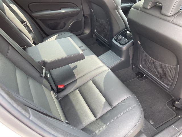 Volvo  Rech Ultimate T8 AWD PANO LED 360°19LM NAVI