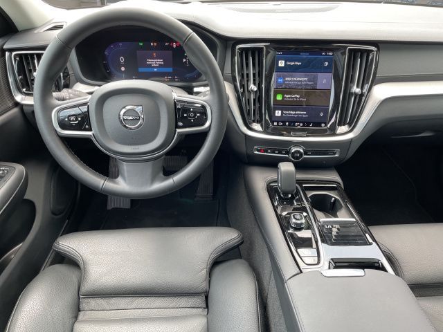 Volvo  Rech Ultimate T8 AWD PANO LED 360°19LM NAVI