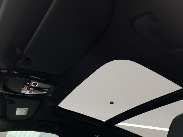Volvo  B4 Mild-HY Plus Dark PANO NAVI 20LM SITZH.