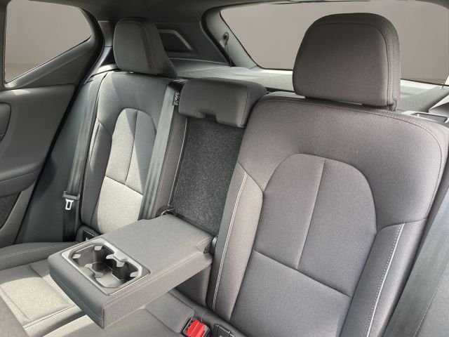 Volvo  Core Recharge Pure Electric LED 19LM GJR