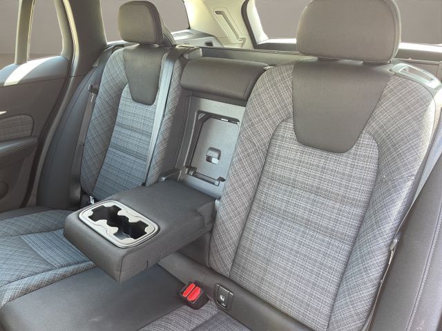 Volvo  B3 Core AHK NAVI LED KAMERA PDC LED LM