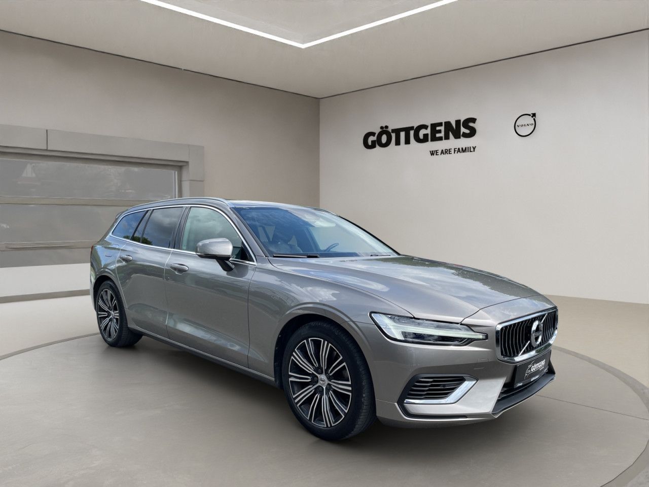 Volvo  T6 AWD Pug-in Inscription NAVI LED LM18 el