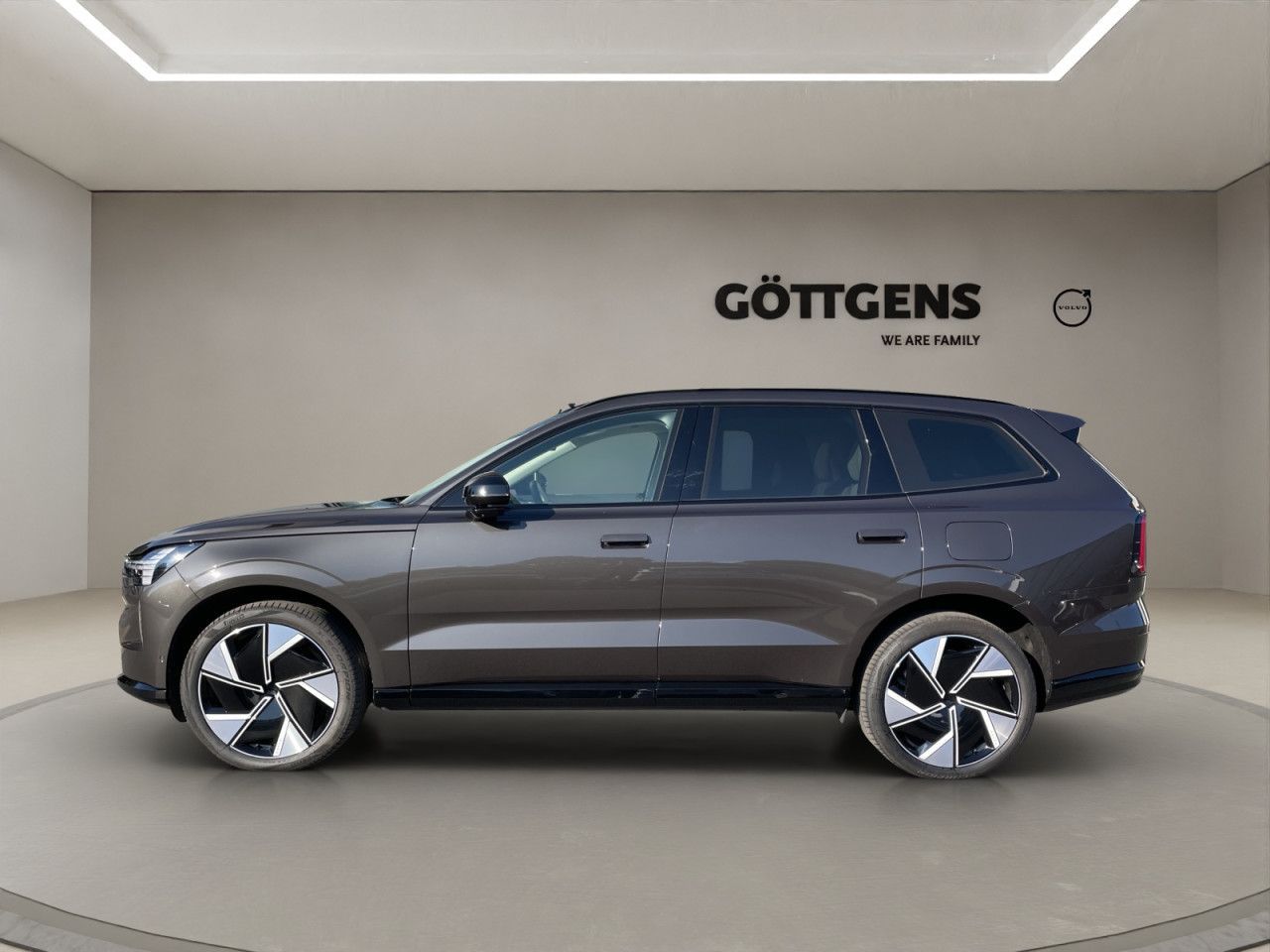Volvo  Twin Motor AWD Ultra 7SITZ AHK 22LM MASSAGE