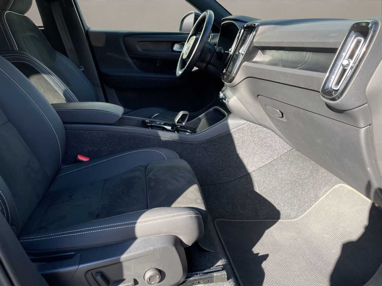 Volvo  T5 Plug-in Plus Dark AHK LED NAVI 19LM