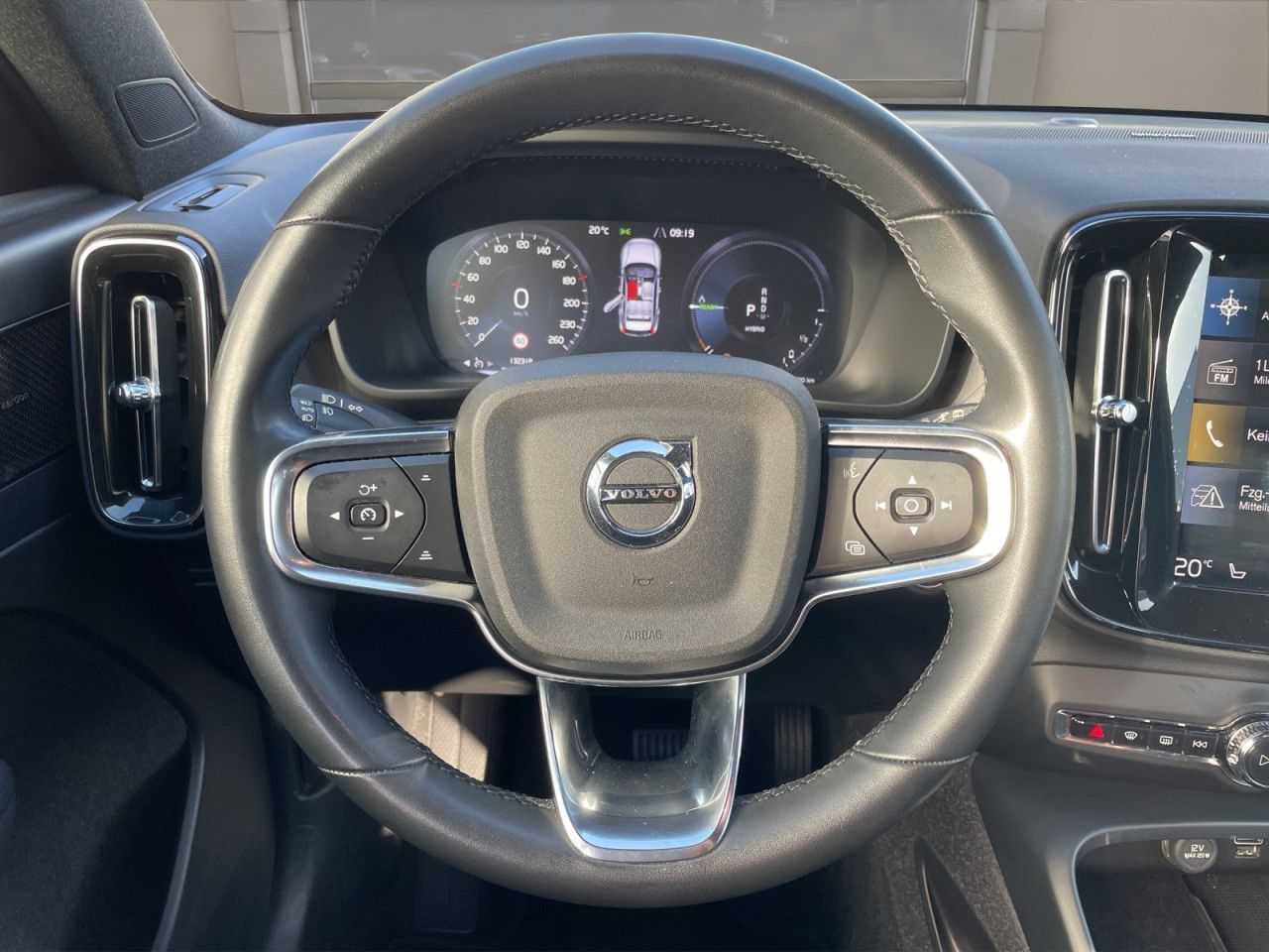 Volvo  T5 Plug-in Plus Dark AHK LED NAVI 19LM