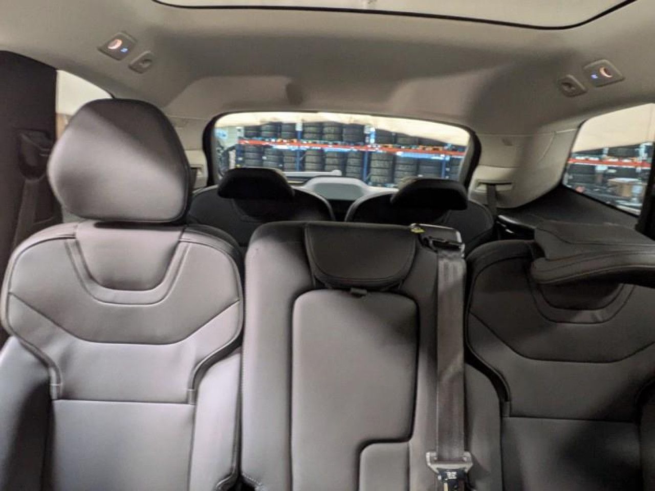 Volvo  Twin Motor AWD Ultra 7SITZ LED PANO 21LM