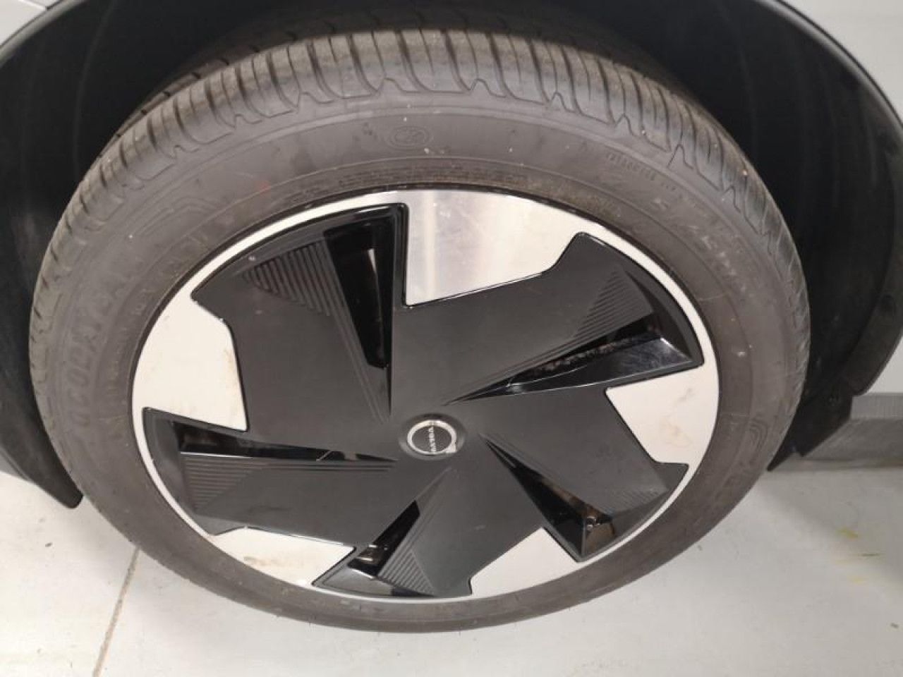 Volvo  Twin Motor AWD Ultra 7SITZ LED PANO 21LM