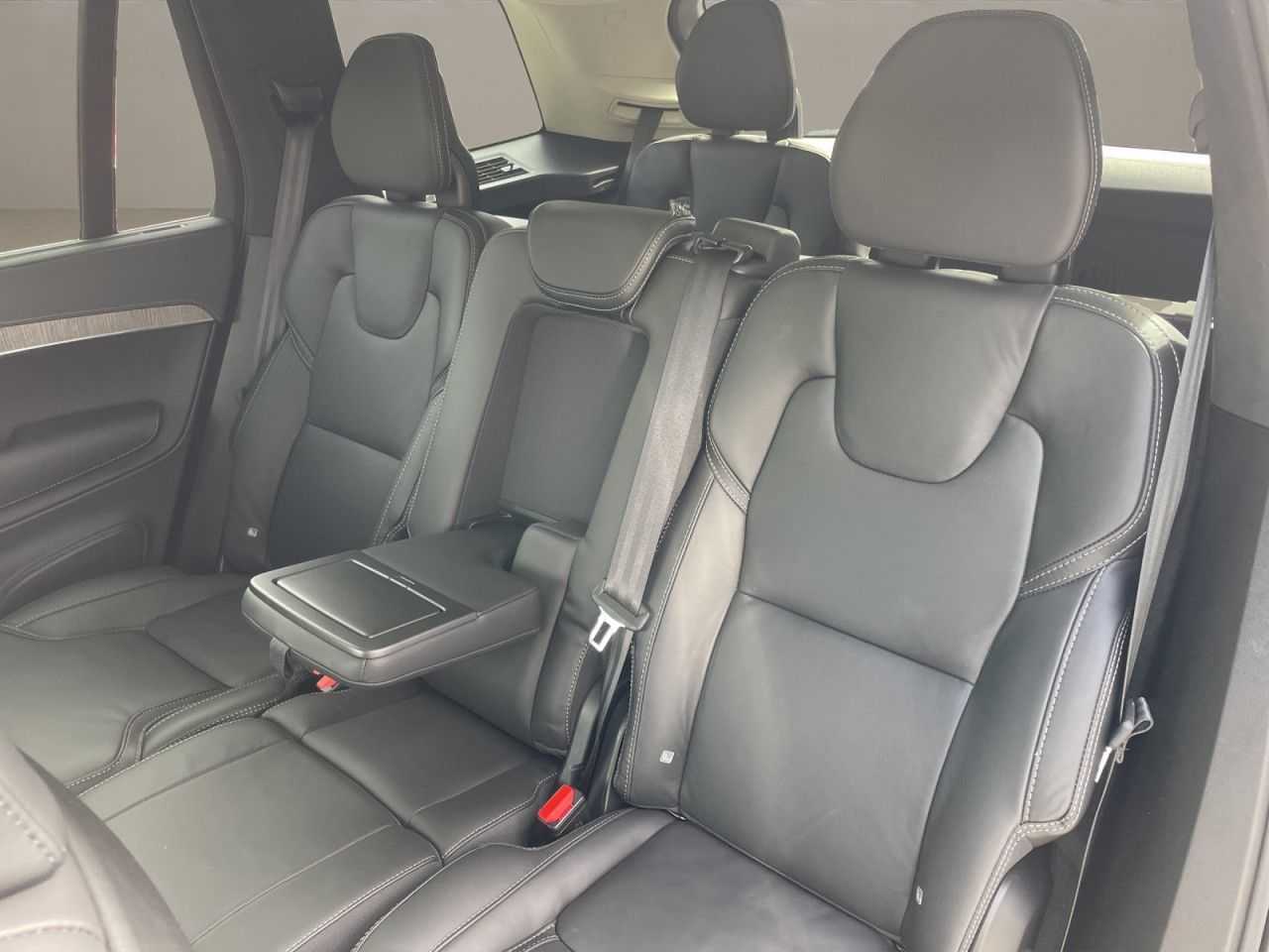 Volvo  B5 AWD Ultimate Bright LUFT MASSAGE PANO B