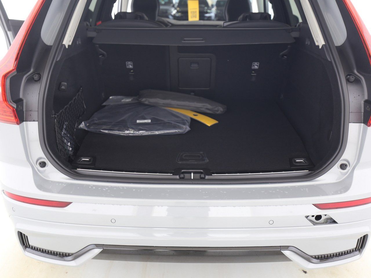 Volvo  T6 AWD Plus Dark BUSINESS LED