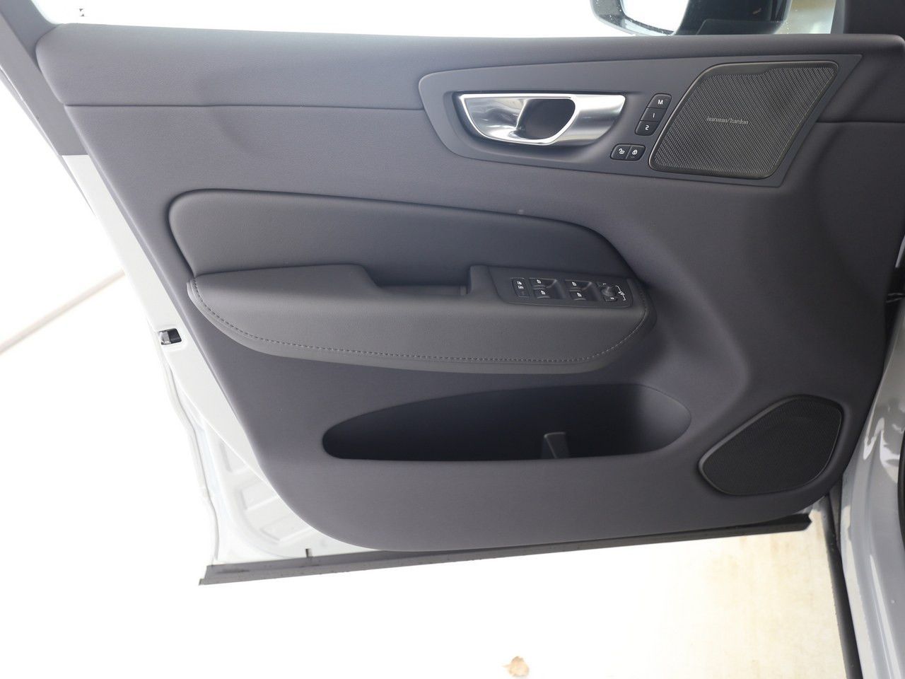 Volvo  T6 AWD Plus Dark BUSINESS LED