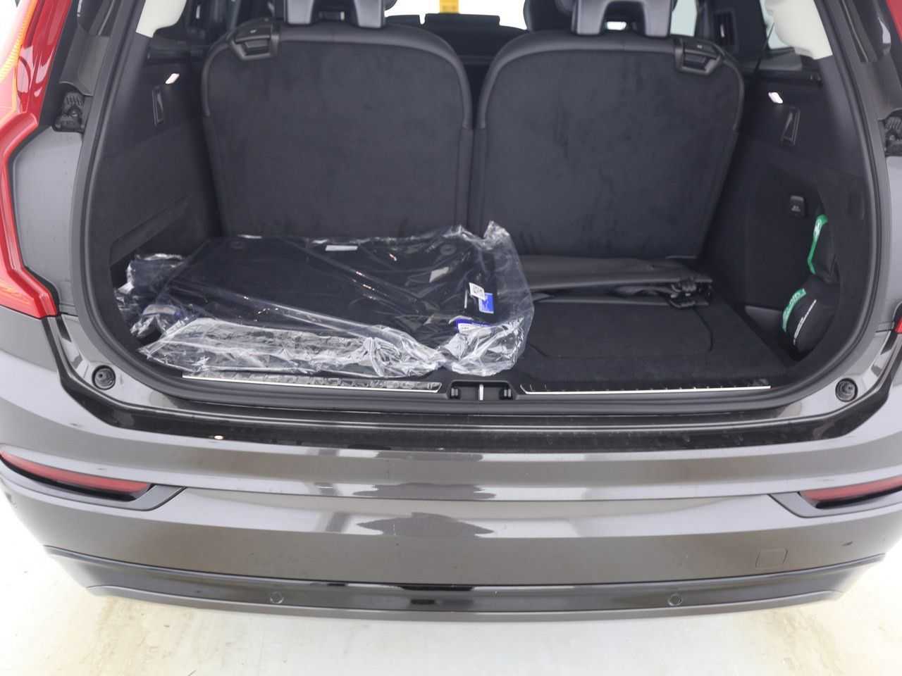 Volvo  T8 AWD Plug-in Plus Dark PANO 360° LED